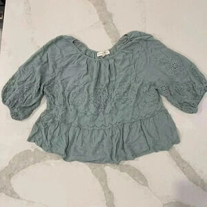 Penelope Rose Sage Green Floral Eyelet Blouse Womens 1X Smocked Neckline/Cuffs